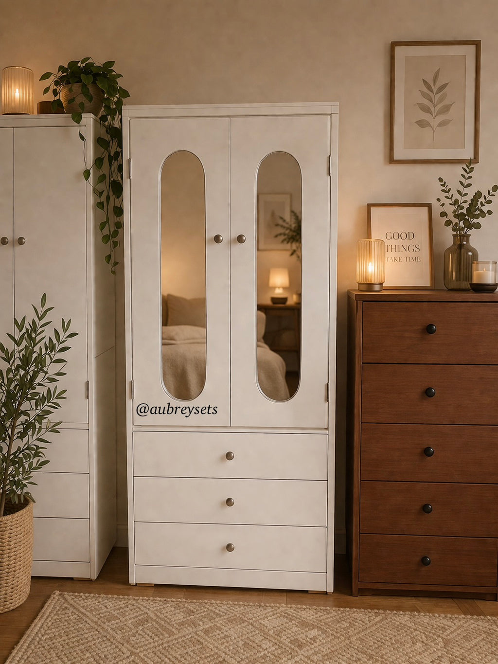 Closet with mirror doors