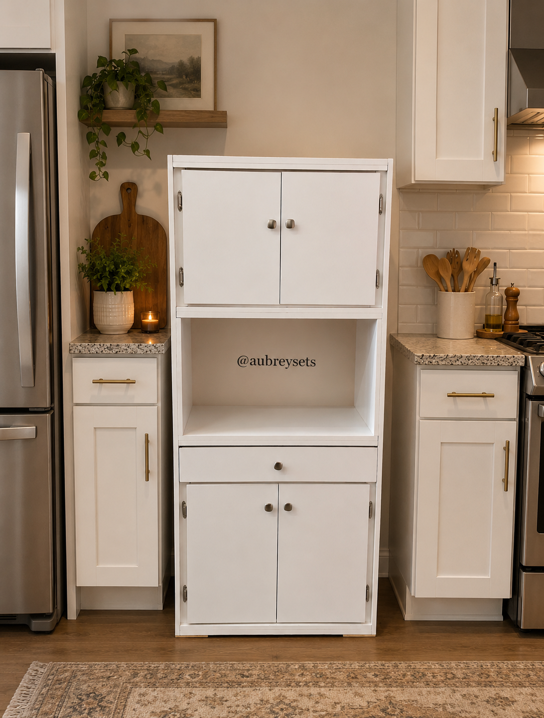 Kitchen cabinet