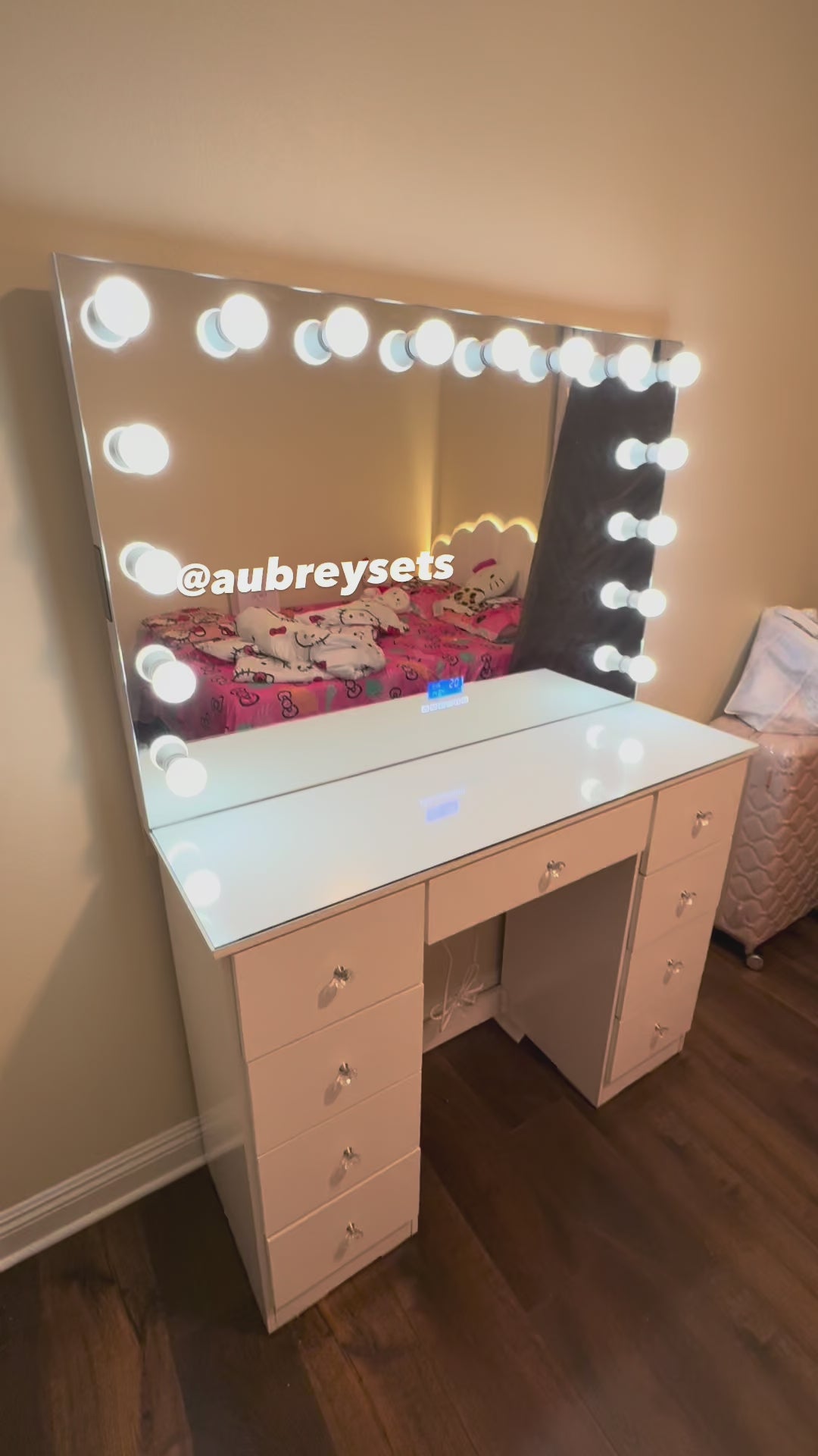 Bluetooth vanity set